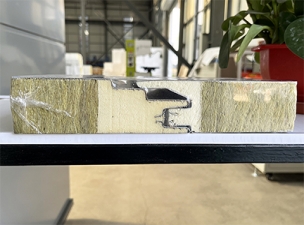 聚氨酯側封橫裝板